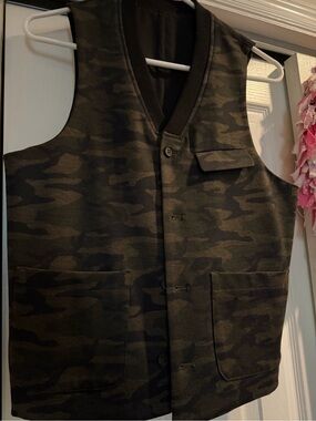 ASOS Men's Olive Green & Black Camo Button Vest